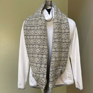 Gap Lambs Wool Infinity Scarf